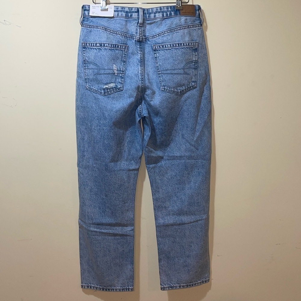 Womens New American Eagle Mom Straight Jean Short High Rise - Picture 6 of 9